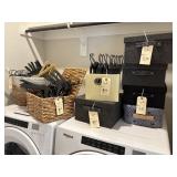 10PC ASSORTED DECOR ITEMS