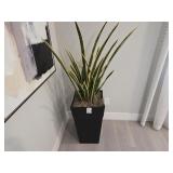 2PC FAUX FLOOR PLANTS