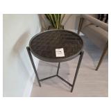 ACCENT TABLE