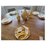 ASSORTED KITCHEN ITEMS