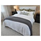 9PC KING BEDDING ITEMS