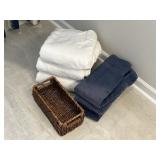 12PC ASSORTED BATHROOM ITEMS