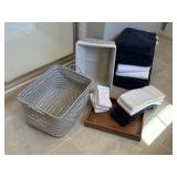 ASSORTED BATHROOM ITEMS