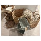 7PC ASSORTED DECOR