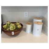 4PC ASSORTED KITCHEN ITEMS