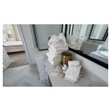 ASSORTED BATH ITEMS