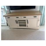 MEDIA CABINET