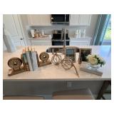12PC DECOR ITEMS