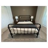 QUEEN BED