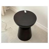 ACCENT TABLE