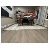 AREA RUG