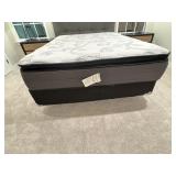 QUEEN MATTRESS SET