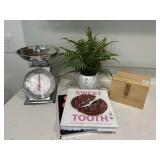 5PC ASSORTED DECO ITEMS
