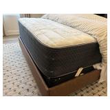 QUEEN MATTRESS SET