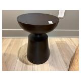 ACCENT TABLE