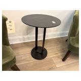 ACCENT TABLE