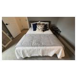 ASSORTED FULL BEDDING
