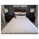 6PC QUEEN BEDDING ITEMS