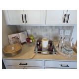 ASSORTED KITCHEN ITEMS