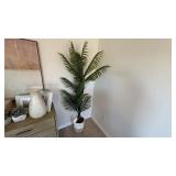 FAUX FLOOR PLANT