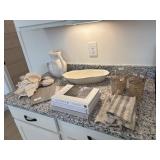 ASSORTED KITCHEN ITEMS