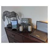7pc-Dresser decor & props
