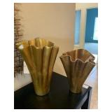 2PC GOLD VASES
