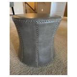 OTTOMAN 18.5"x18"