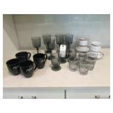 (4) MUGS (15) GLASSES (4) w/SAUCERS