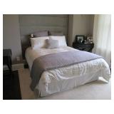 MAUVE/CREAM QUEEN BEDDING