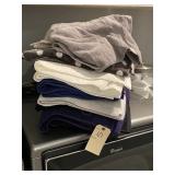 18PC ASST TOWELS W/ 2PC GLASS JARS