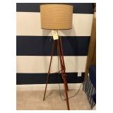 TALL WOOD FLOOR LAMP