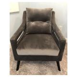 GREY UPHOLSTERED CHAIR