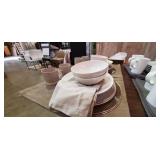 OFF-WHITE PLACE SETTINGS