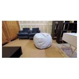 LIGHT GRAY BEAN BAG
