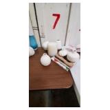 9PC-WHITE DÉCOR ITEMS