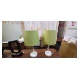 WHITE LAMPS W/GREEN SHADES