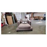"CAMERICH" GREY SIDE CHAIR W/PILLOW