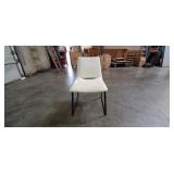 WHITE CHAIR