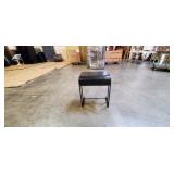 BLACK STOOL