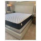 KING UPHOLSTERED HEAD/ FOOTBOARD