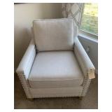 UPHOLSTERED CHAIR