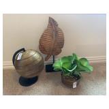 GLOBE, LEAF & PLANT