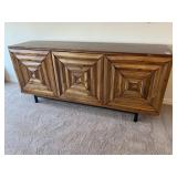 MEDIA CABINET