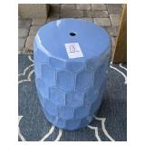 ACCENT TABLE