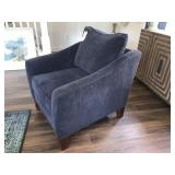 ARM CHAIR