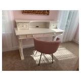 DESK W/ CHAIR