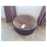 BHARANI POUF