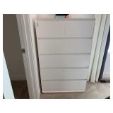 WHITE CHEST OF DRAWERS