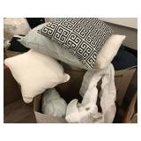 7PC PILLOWS & BED SKIRT